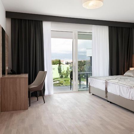 Kaneo Beach Hotel Novalja Dış mekan fotoğraf