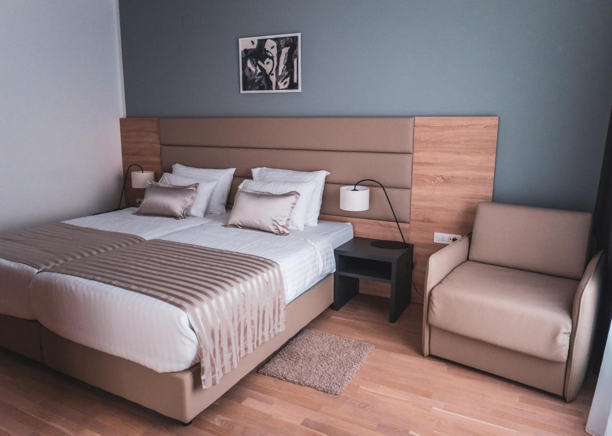 Kaneo Beach Hotel Novalja Dış mekan fotoğraf