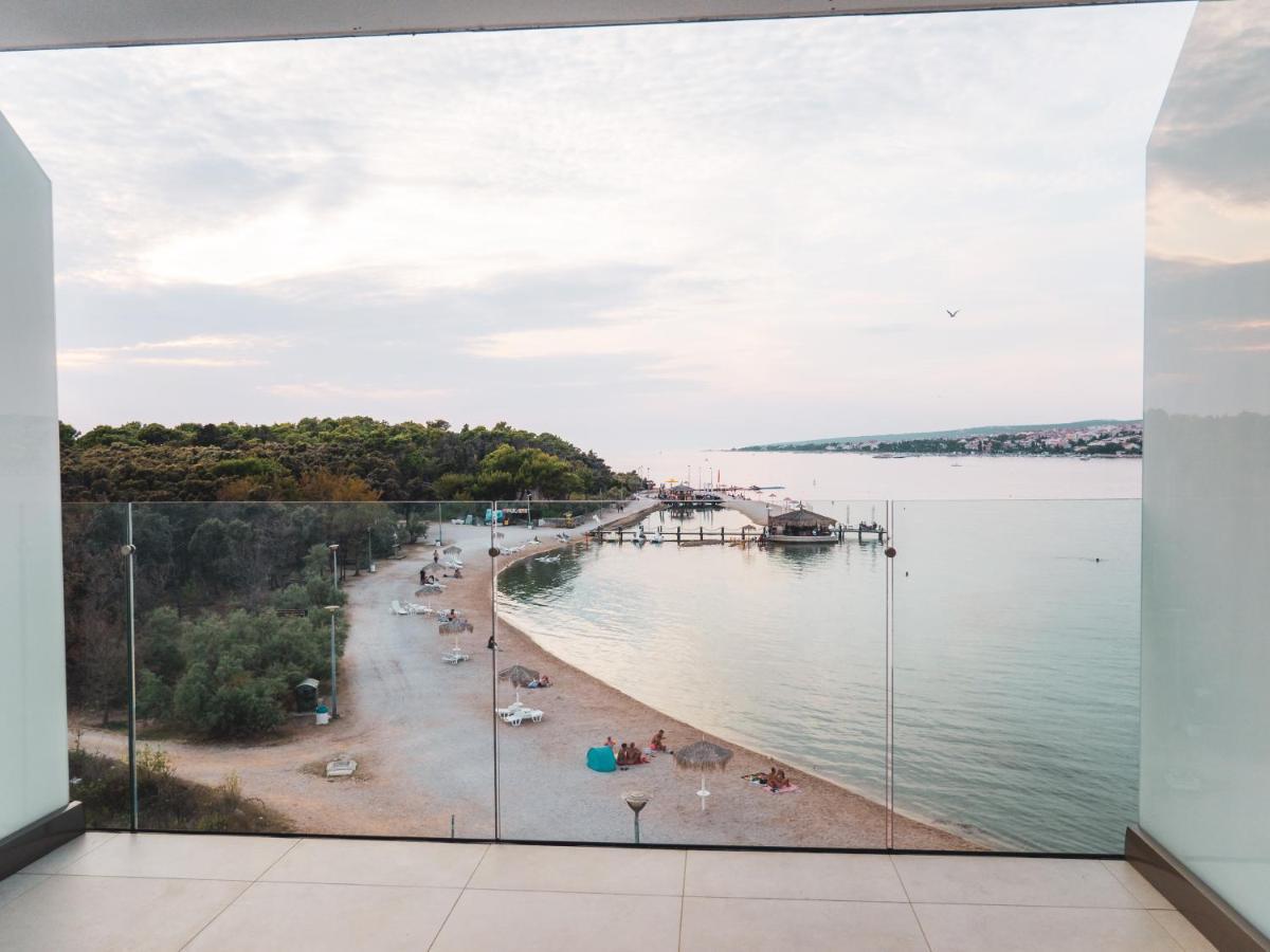 Kaneo Beach Hotel Novalja Dış mekan fotoğraf